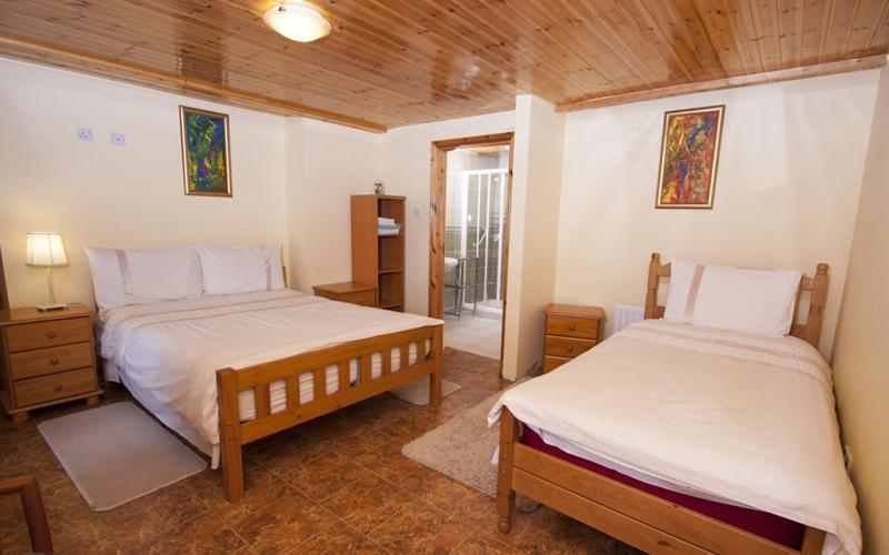 Beezies Self Catering Cottages Grange  Zewnętrze zdjęcie