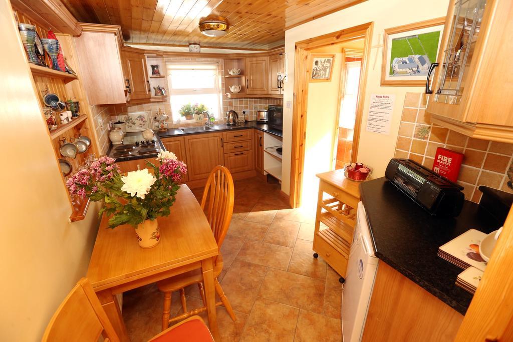 Beezies Self Catering Cottages Grange  Zewnętrze zdjęcie
